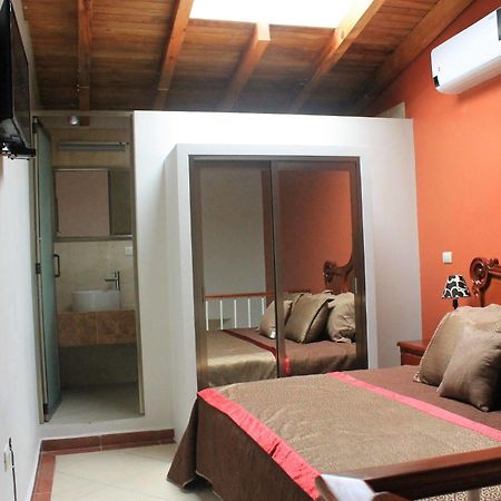 خالابا Hotel Juarez Del Centro المظهر الخارجي الصورة