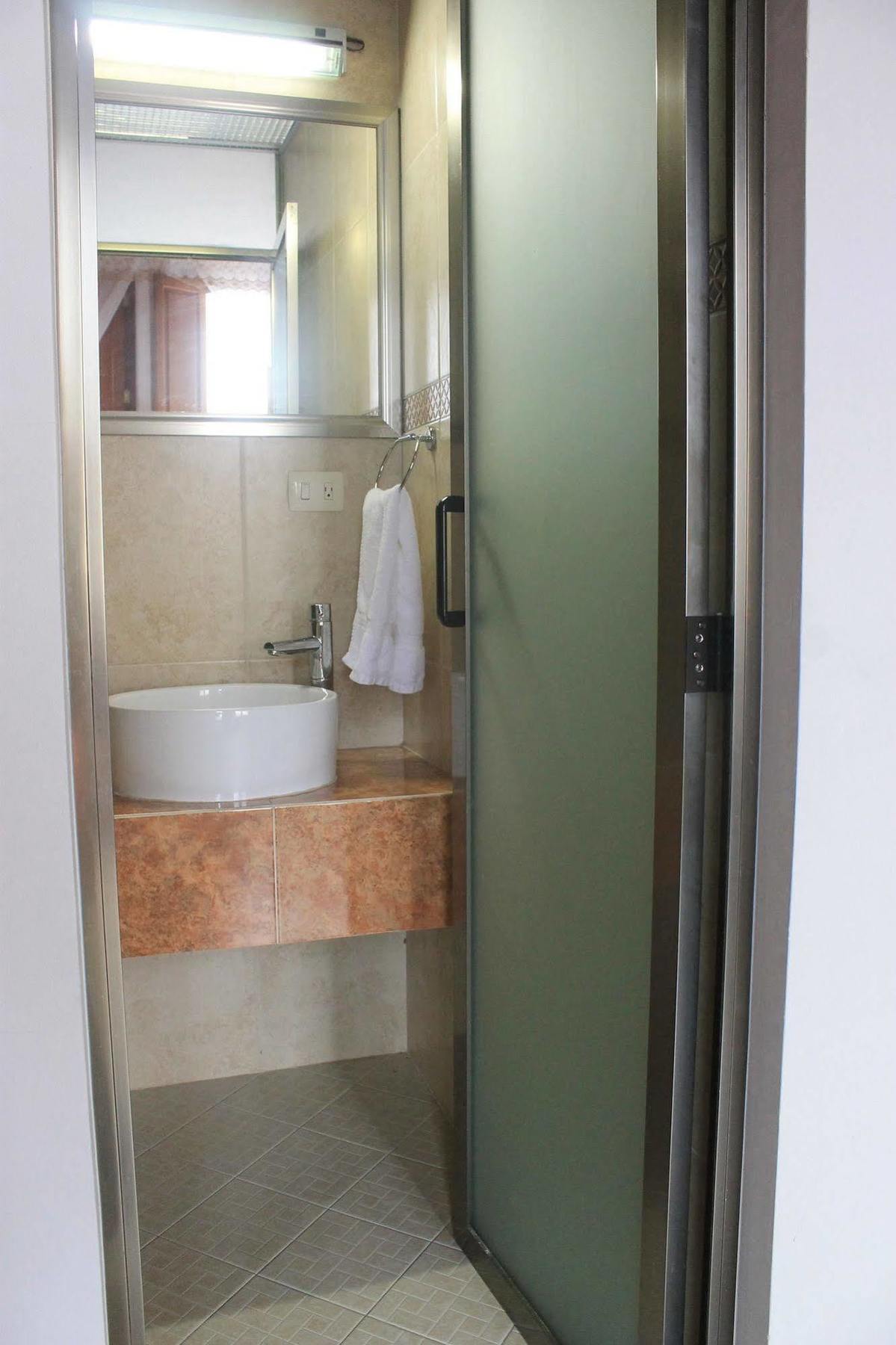 خالابا Hotel Juarez Del Centro المظهر الخارجي الصورة