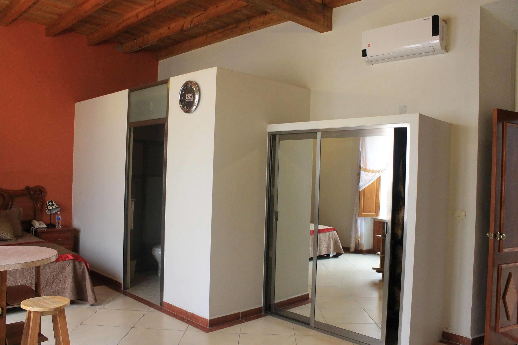 خالابا Hotel Juarez Del Centro المظهر الخارجي الصورة