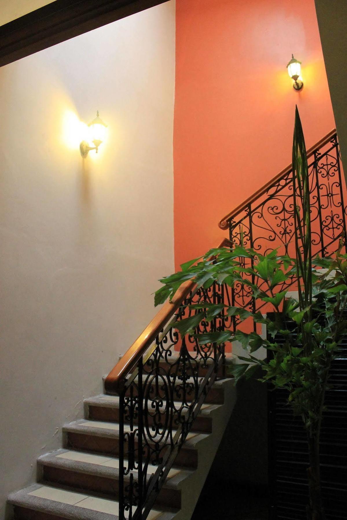 خالابا Hotel Juarez Del Centro المظهر الخارجي الصورة